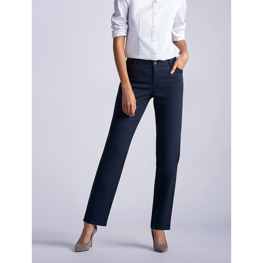.NWT Lee Essential Chinos Relaxed Fit